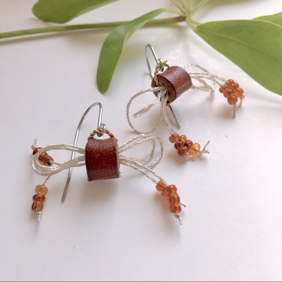 RLoveH Jewelry - Caramel and Silver Bows Leather Center Earrings